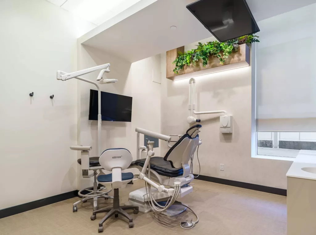 modern-dental-treatment-room-langley Modern dental treatment room at Creekside Dental in Langley BC